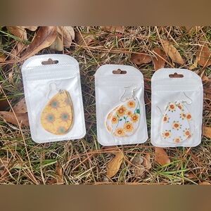 Floral Teardrop Earrings Set